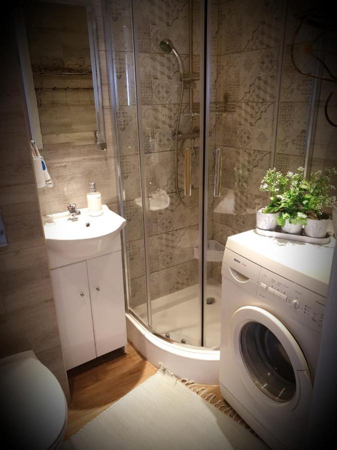 Apartament Wrzos Bieszczady Czarna  Esterno foto