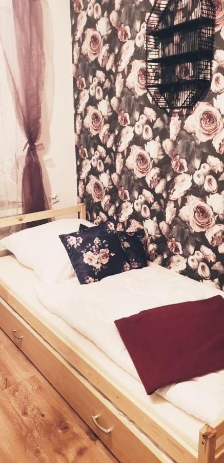 Apartament Wrzos Bieszczady Czarna  Esterno foto