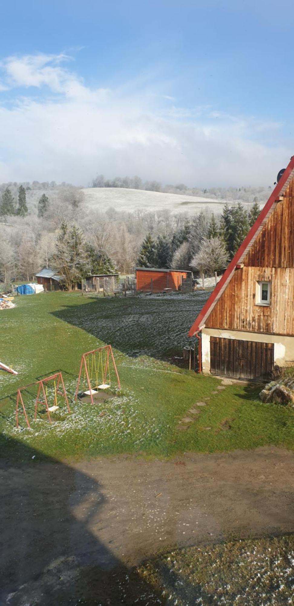 Apartament Wrzos Bieszczady Czarna  Esterno foto
